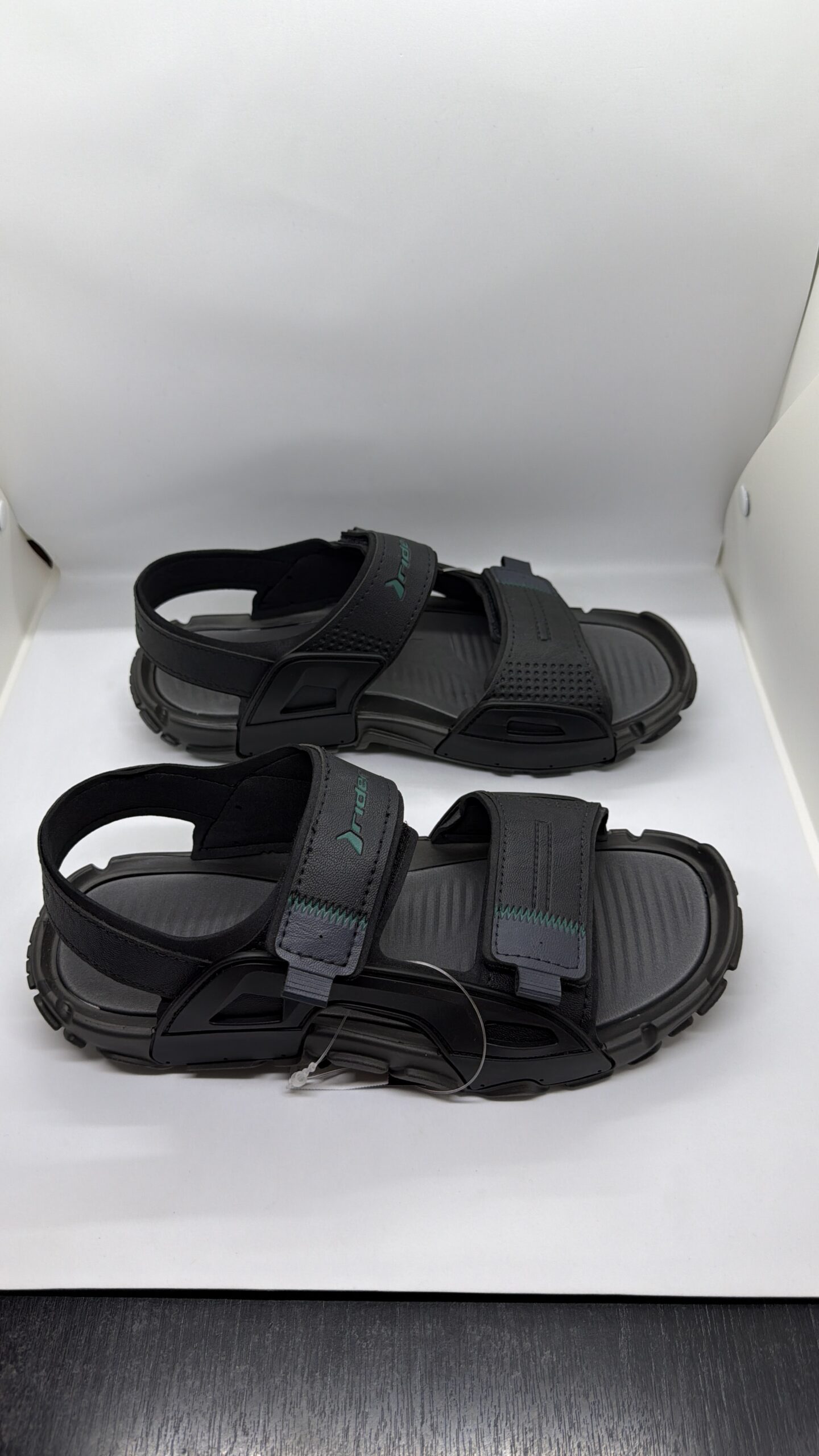 Sandalia Trek Negro Gris